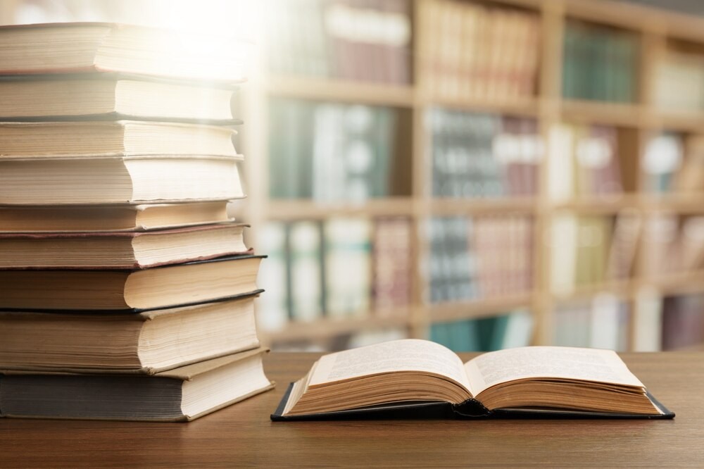 Noc Bibliotek 2025 w Miastkowie: Teatr, Gry i Spotkanie z Autorką!