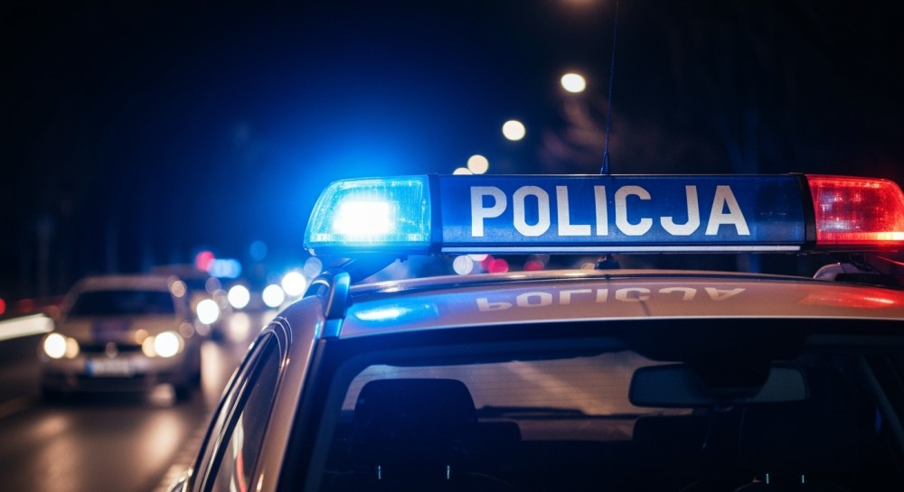 Agresywny mężczyzna atakuje policjantów w Sanoku, matka nie żyje