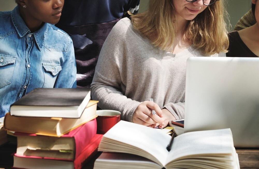 Młodzież na gali w Łomży odkrywa dziedzictwo „Solidarności”